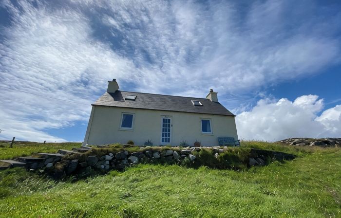 Taigh Ciorstaidh family & pet friendly self-catering Isle of Barra Scotland
