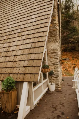 Charmed @CherryHideaway - 1970s Vintage Modern - Mountain A-Frame - Dog Friendly - Alphydda