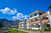 Sandy Beach Hotel & Resort - Parkplatz