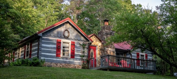 Enjoy a Breath of Fresh Air at Trinity Hill! Hotels in Brown County