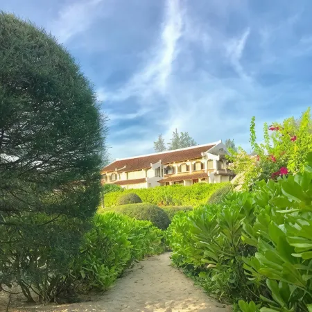 Villa Louise Hue Beach Boutique Hotel