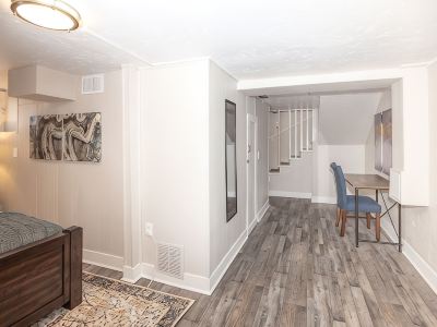 Cozy Carriage House, Walk to Unc, Free Bikes