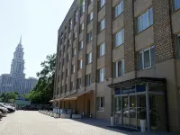 Hotel Avialuxe エクスペリメンタニウムサイエンスミュージアム周辺のホテル
