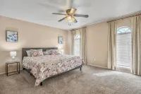 Charming 3-bedroom house central to everything in Edmond and handy to OKC - 3-Star