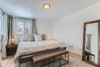 Luxurious getaway near Olde Town Arvada - Boutique