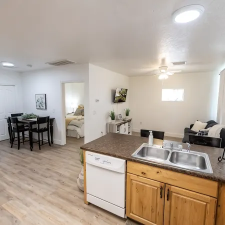 🤩king w/kitchen+washer/dryer+queen sleeper 🥾(15 mi maple canyon250mbps wi-fi