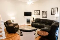 NEAR THE FRENCH QUARTER, SAFEST NEIGHBORHOOD Sleeps 8-16 - Wi-Fi