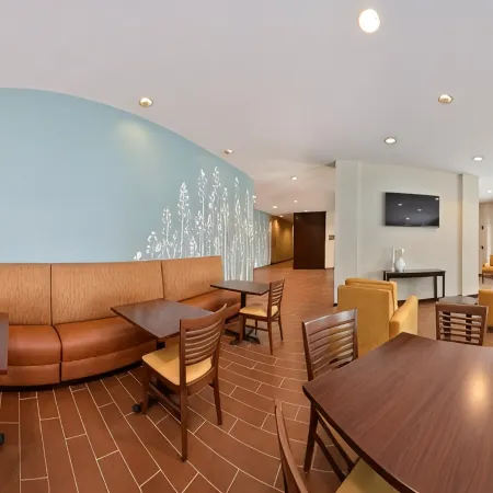 Sleep Inn & Suites