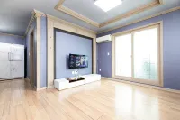 Samcheok Yongjeong Pension - 膳食民宿