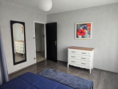 Superb 72m2 apartment in quiet, pleasant residence.