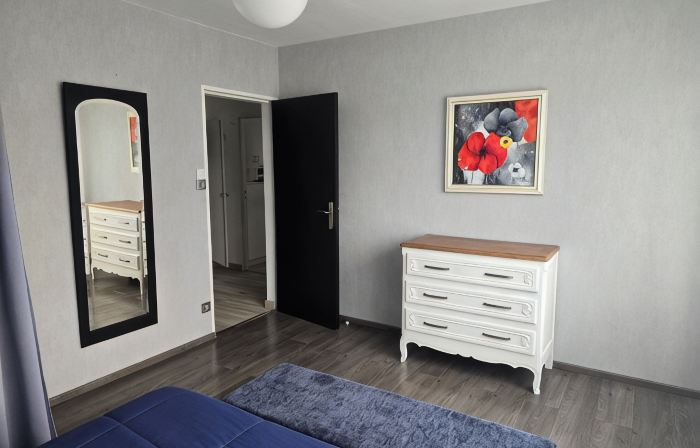 Superb 72m2 apartment in quiet, pleasant residence.