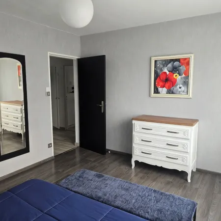 Superb 72m2 apartment in quiet, pleasant residence.