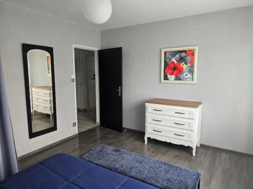 Superb 72m2 apartment in quiet, pleasant residence.