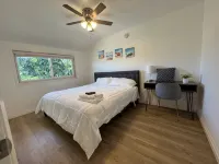 Modern 4 King Beds/Beauty Large yard/Golf/WFH/Long Stay/WIFI/FWY/25mins to Beach - Wi-Fi