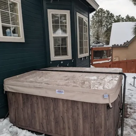 Pine Haven: Hot Tub, Games, Gym, Family Friendly