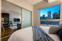 Downtown Chic Retreat | Elegant + Free Parking - Bungalows