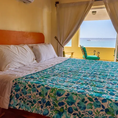 Villa María - Oceanfront - 8 guests - pet friendly - at Stella, Rincón