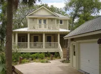 "The Palms" is nestled on a secluded half acre in the forest.  ThePalmsHouse.com - Wifi