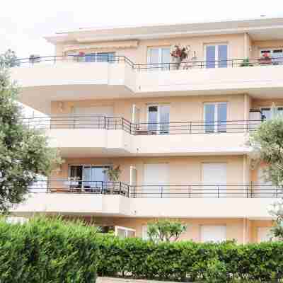 Terrace, pool, air conditioning, sea view, near beach, sleeps 4, Antibes Hotel Exterior