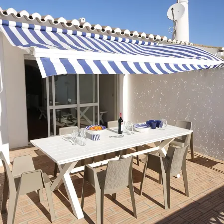 Super family villa has Wi Fi, private pool, walk to village & beach!