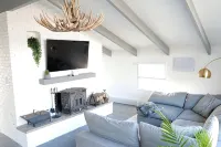 Luxe 10 guest Ski Chalet /Skiing/Pools/Tennis/Gym/Golf/Hiking - 4성급