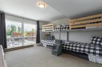 Dancing Horse Farm in Windham: Spectacular 9 Bedroom Home, 30 Acres,  Ski Lodge - balcony