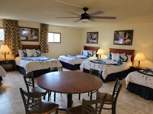 Wolf Inn Hotel - 2-Star
