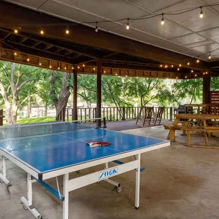 Walk Out to Lake Access, Sleep 30. Great for Multi-Family, Reunions, or Retreats