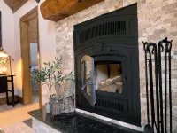 Cozy Rocky Mnt. Chalet/Spa, private lake, close to Denver, RedRocks, Outdoor fun - Chalets