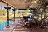 Private Massive Pool, Tennis Court, Basketball Court, Game Room, 6mi. to Strip - Private Pool