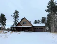 Big Sky, Garage Access, Hot tub, Wifi, Fully Paved Roads in New Development - Chalets