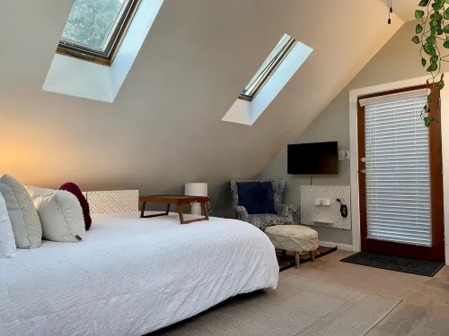 Stylish Seaside Cottage - Walking to Beach - 4 stjerner