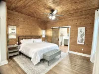 Luxury Home Near Crater of Diamonds 3 King Beds 2 Full BathsSleeps 7 - Wifi