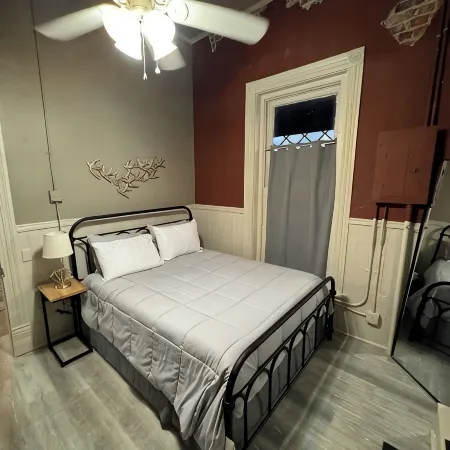 The Perch at Main Street Suites: A great way to experience downtown Van Buren!