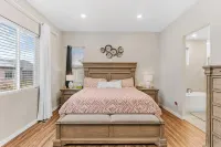 Spacious 3 bedroom, 2.5 bath house - 20 min from DIA, 25 min from Denver - Wifi