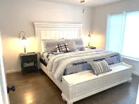 Gorgeous lake house with sandy beachfront. Welcome to Lost  World Landing - Wifi