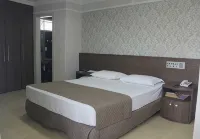 Abbas Hotel - parking