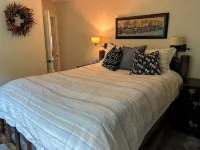 Great Location, Relax by Sandpoint City Beach Park or Shop Downtown - 3-Star