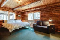 Black Butte Ranch Family Getaway, Short Walk to South Meadow Pool- Sleeps 12 - Alppimaja