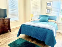 2Br with Balcony Near Biloxi Beach & One Block to Casinos! Downtown Darling - 4星級