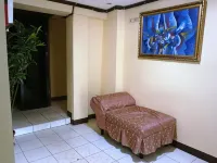 Wendy's Apartelle - Inns