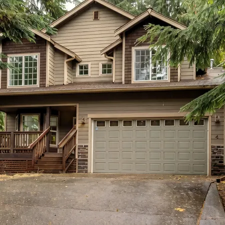 Forest Haven • King Suite • Near Trails & Lakes