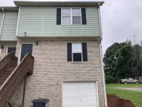 Cozy townhome with TWO KING and ONE QUEEN Beds - 2-Sterne