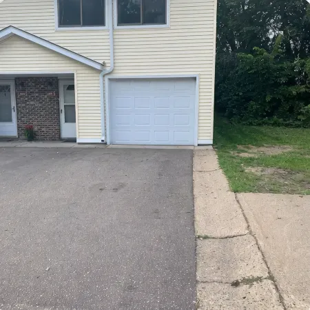 3-bedroom townhome in Eagan MN close to the Mall of America, and  MSP Airport.