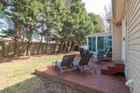 Pet Friendly - Sea Side Serenity - 4Br - Single Family Bliss - Homestays