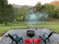 Panoramic Mountain Views -Fireplace - Pets - 샬레 호텔