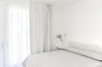 Stunning Capo Falcone Charming Apartments, 1 Bed Comfort Apt Sleeps 4 Child - parking