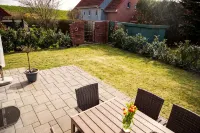 North Sea coast, charming Frisian house on the old dike with sauna, fireplace for 2-8 p. - Wifi