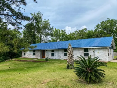 4Br/3BA on a Golf Course Close to Beach, Casinos & Downtown Ocean Springs! - Homestays