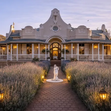 Bakenskraal Ostrich Palace